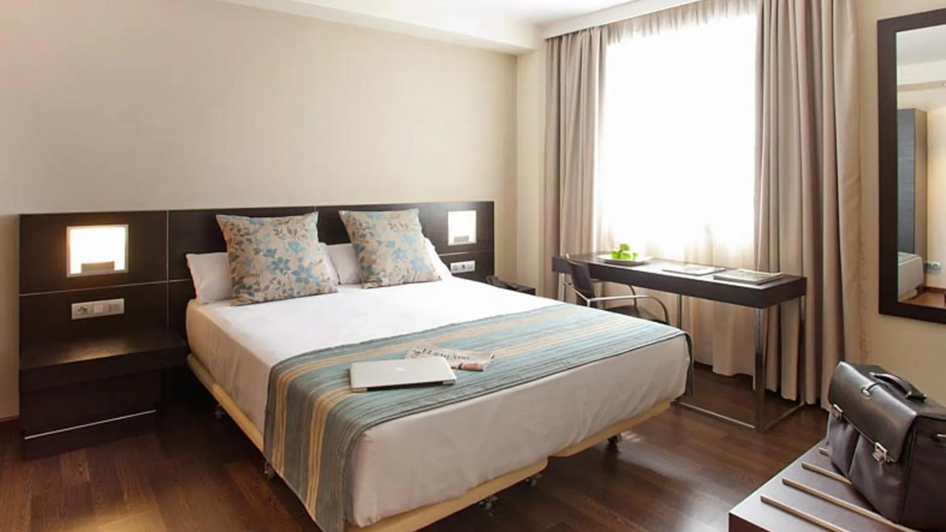 Sercotel Aura Algeciras 3*,